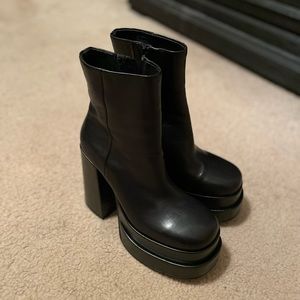 Steve Madden Boots